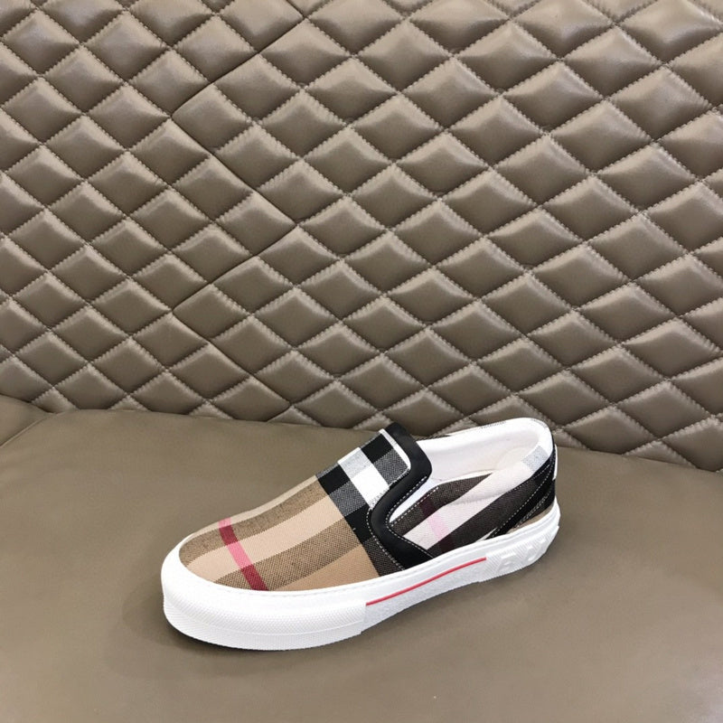 Burberry shoes Style 251 - back heel detail