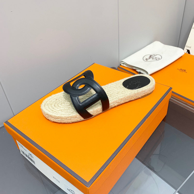 Hermes sandals Style 196 - back heel detail