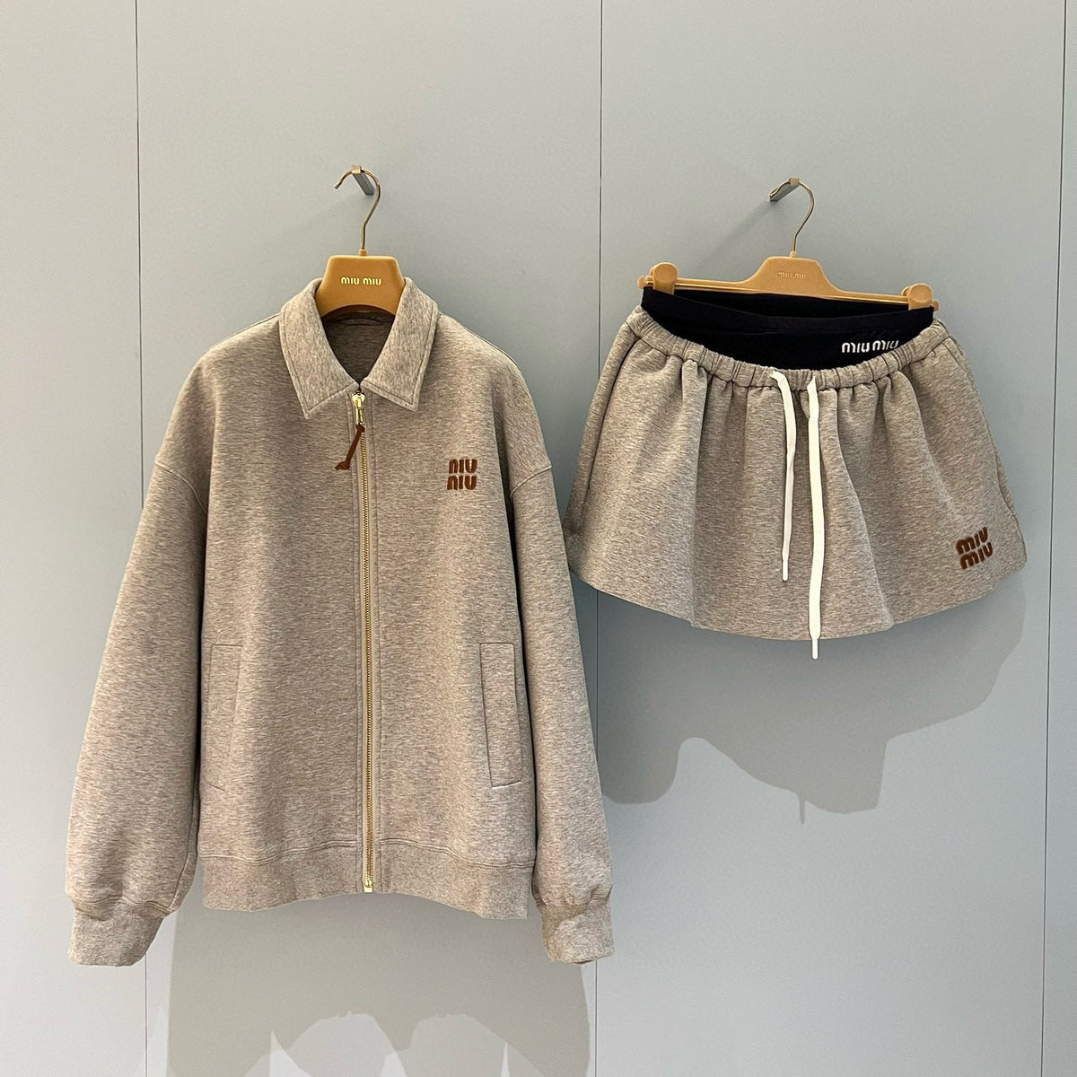 Hoodies- Miu M Zip Hoodie Premium Designer Casual Hoodie
