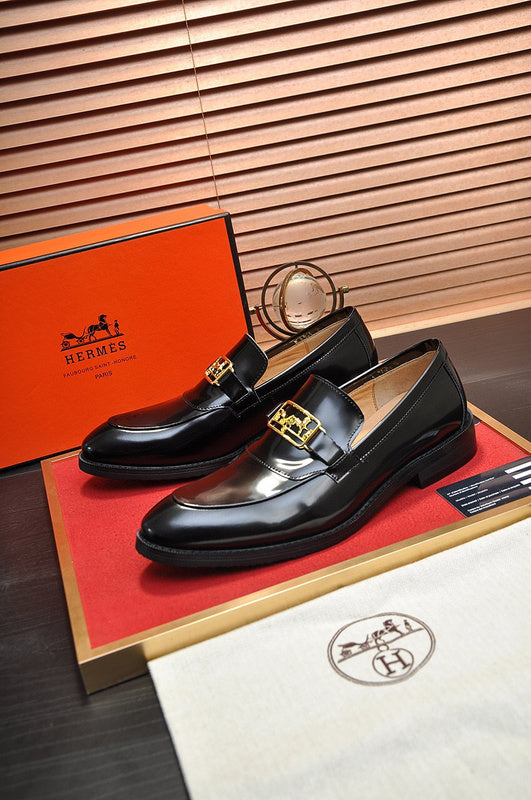 Hermes shoes Style 073 - front view, elevated everyday design