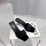 Three-quarter angle view of Saint Laurent luxury piece style No.079