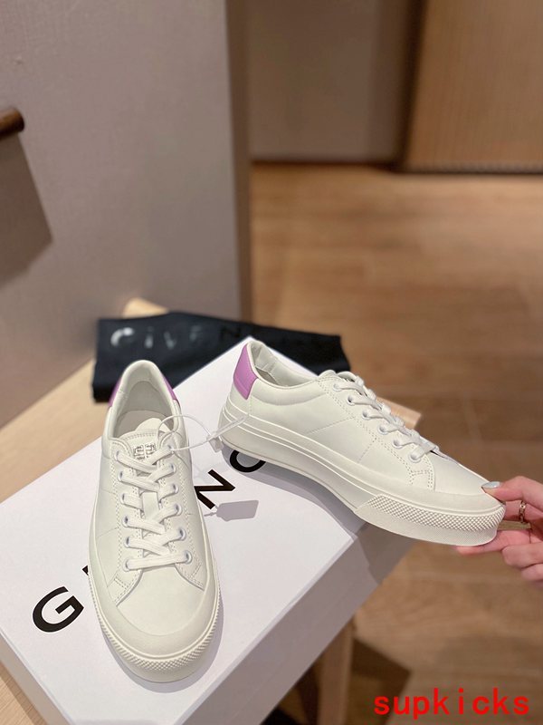 Givenchy Grey High-Top Sneakers - Toe Detail View