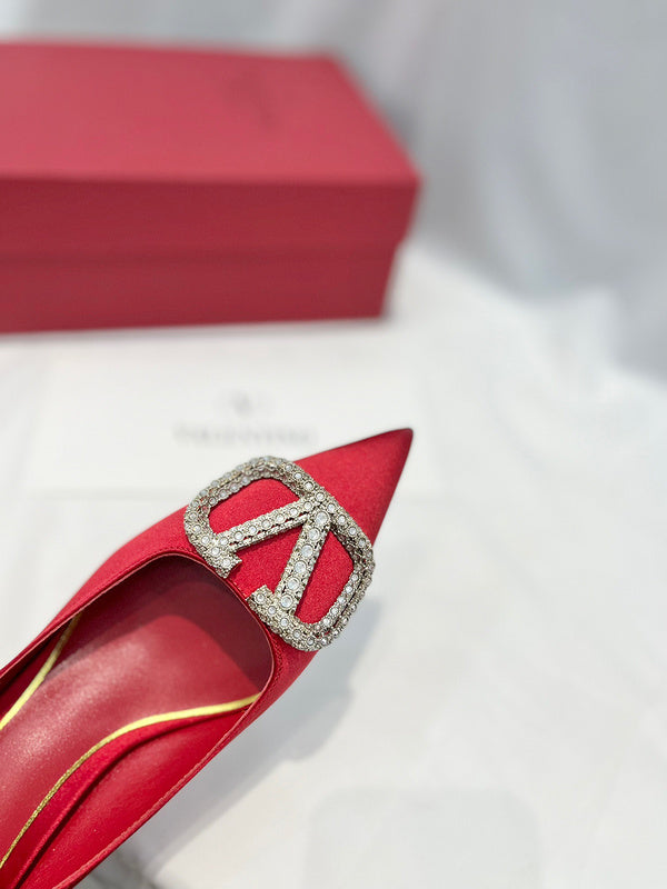 Front view of Valentino Garavani luxury piece style No.216