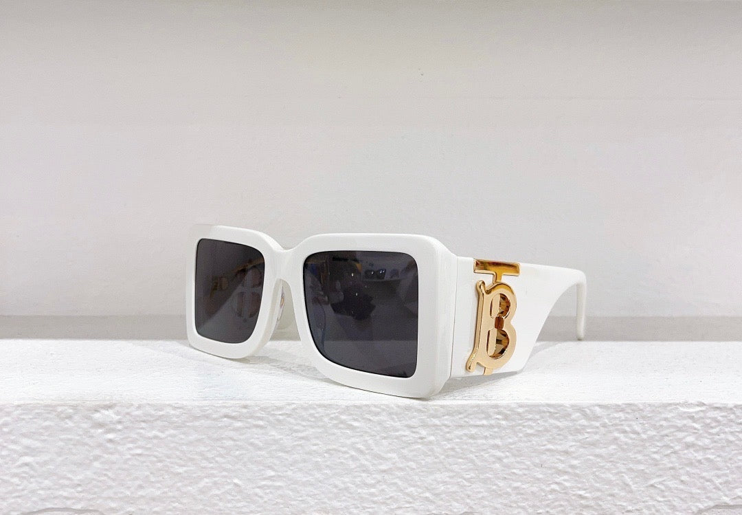 Front view of Burberry Sunglasses premium piece