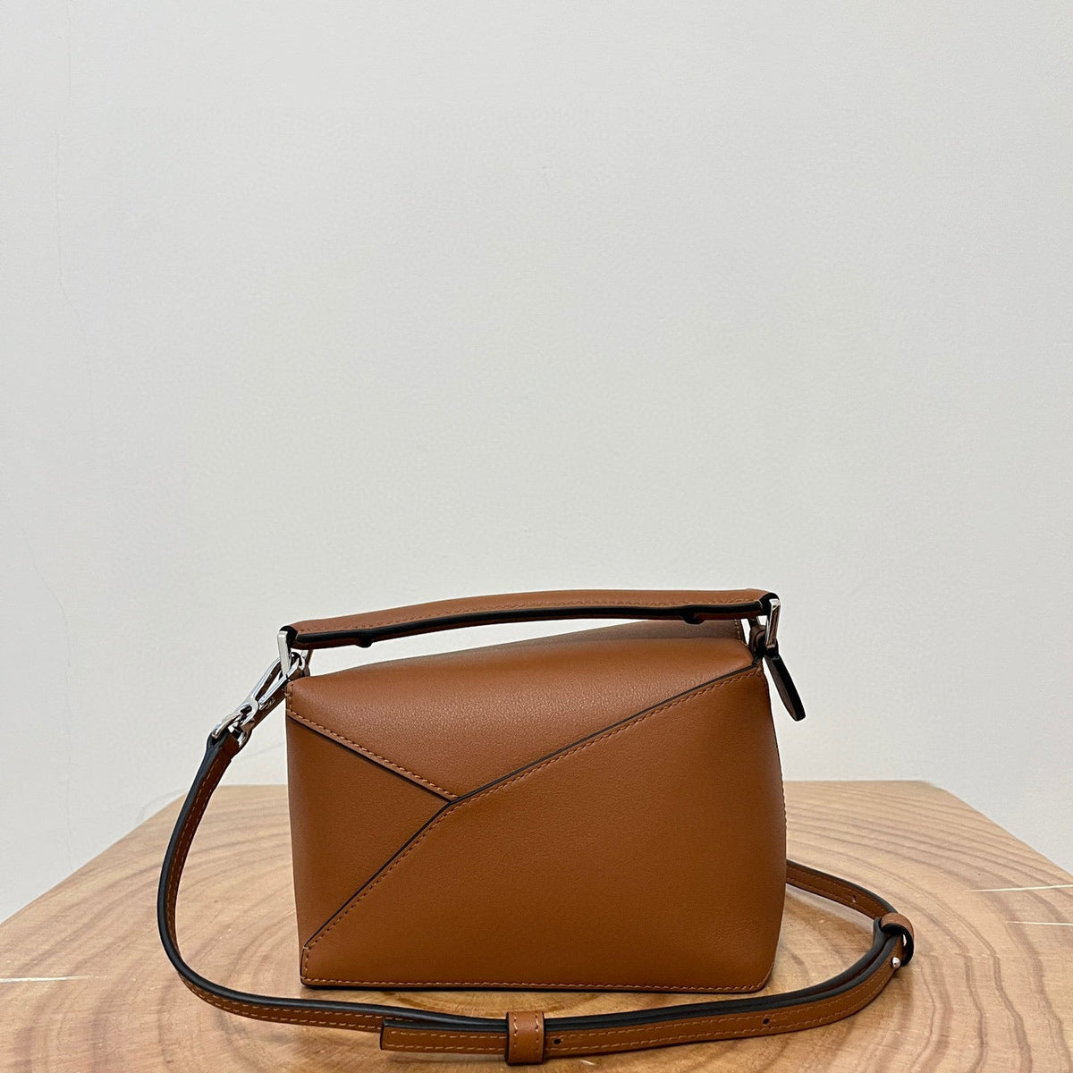 Bags- Loew Mini Puzzle Edge Bag Elegant Everyday Designer Handbag