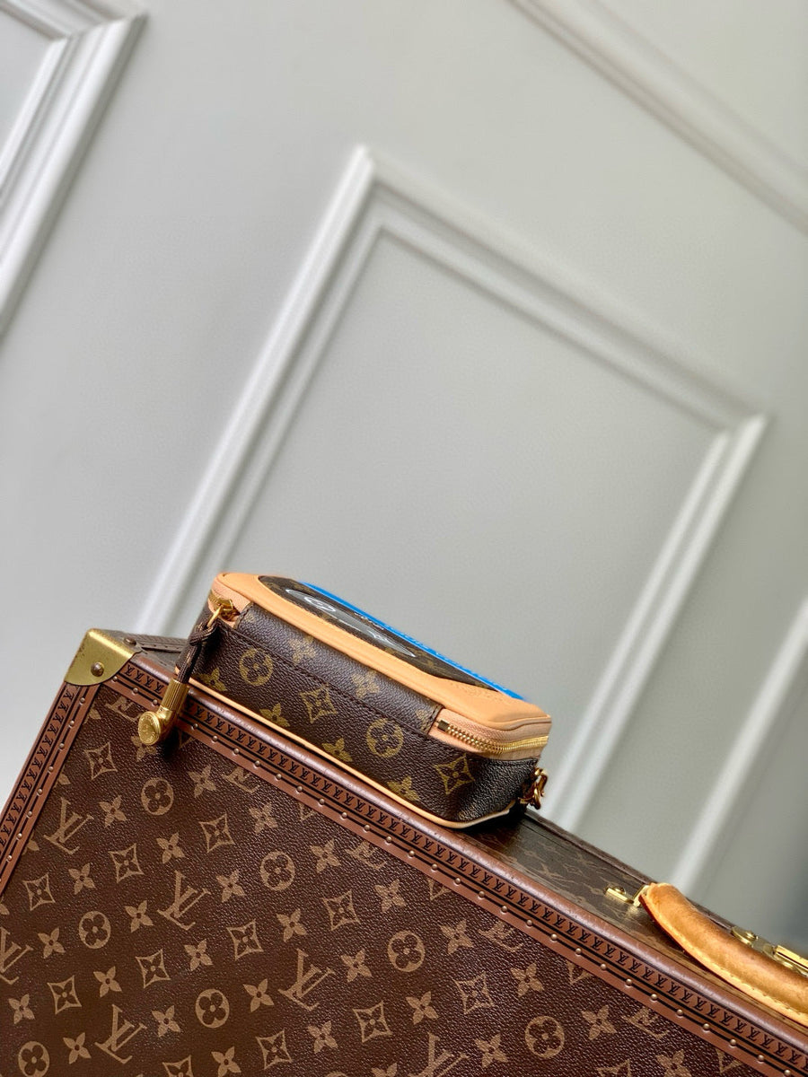Louis Vuitton Wallets- Louis Vuitton Lou Baladeur Wearable Wallet Compact Luxury Card Wallet