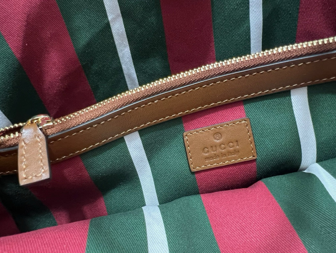 Gucci Emblem Small Tote Bag detail shot – designer craftsmanship and quality