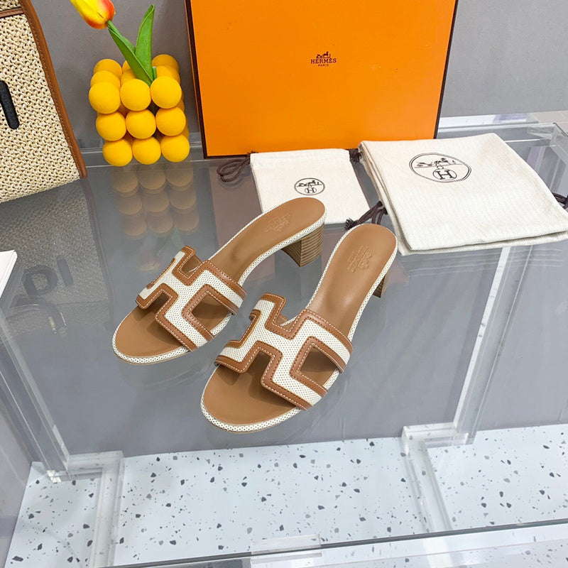 Hermes shoes Style 317 - full pair display