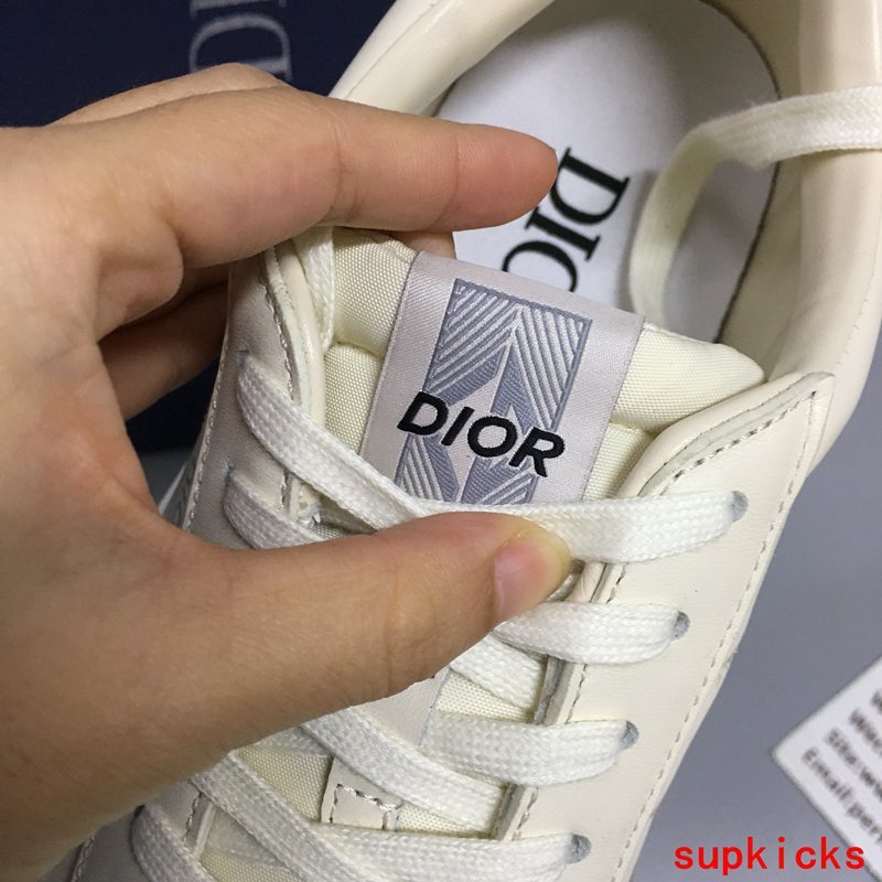 Dior Burgundy High-Top Sneakers - Toe Detail View