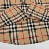 Texture and finish detail of Burberry luxury piece style No.023