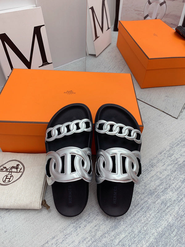 Hermès Grey Classic Ballet Flats - Studio Shot