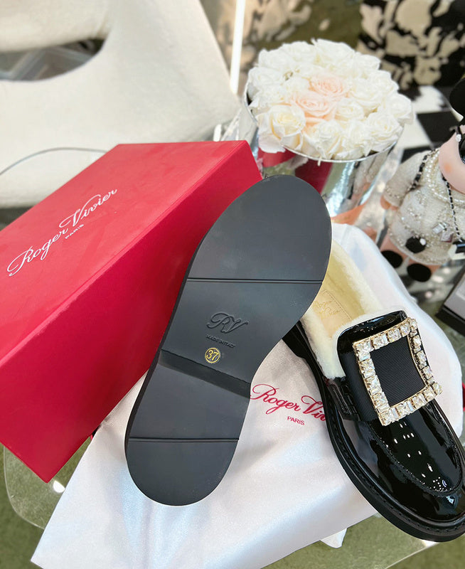 Close-up detail view of Roger Vivier luxury piece style No.087