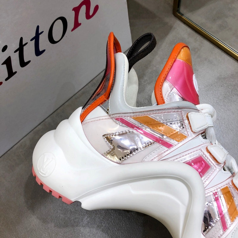 Louis Vuitton shoes Style 282 - logo and branding close-up