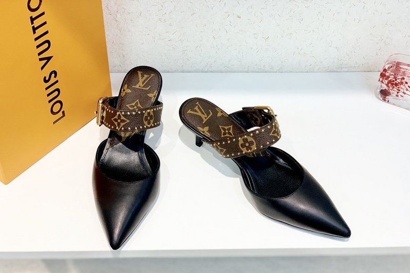 Side profile view of Louis Vuitton luxury piece style No.159