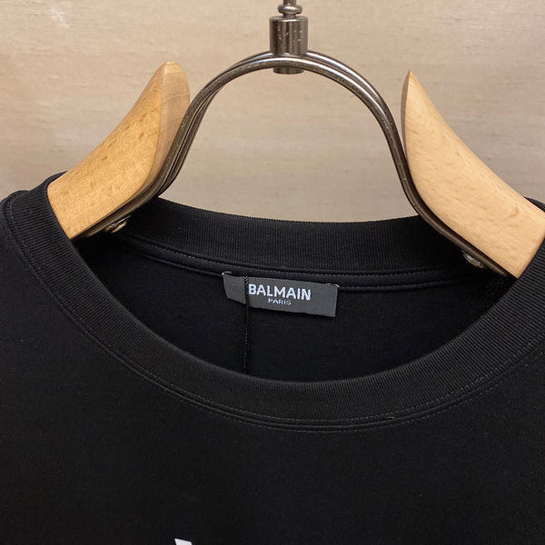 Three-quarter angle view of Balmain luxury piece style No.038