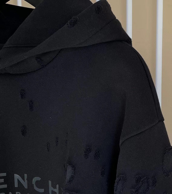 Full silhouette view of Givenchy luxury piece style No.108