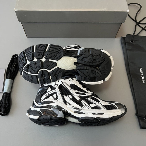 Balenciaga shoes Style 010 - side profile detail