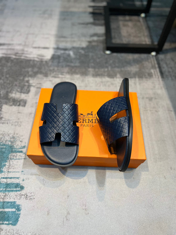 Hermes shoes Style 011 - top view showing design