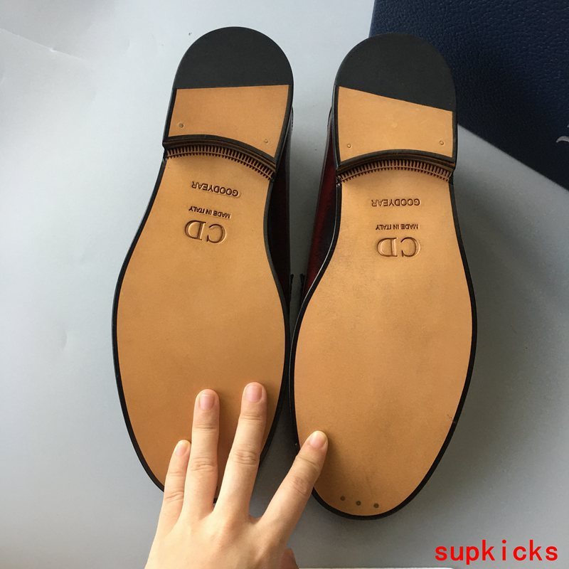 Dior shoes Style 047 - packaging and accessories