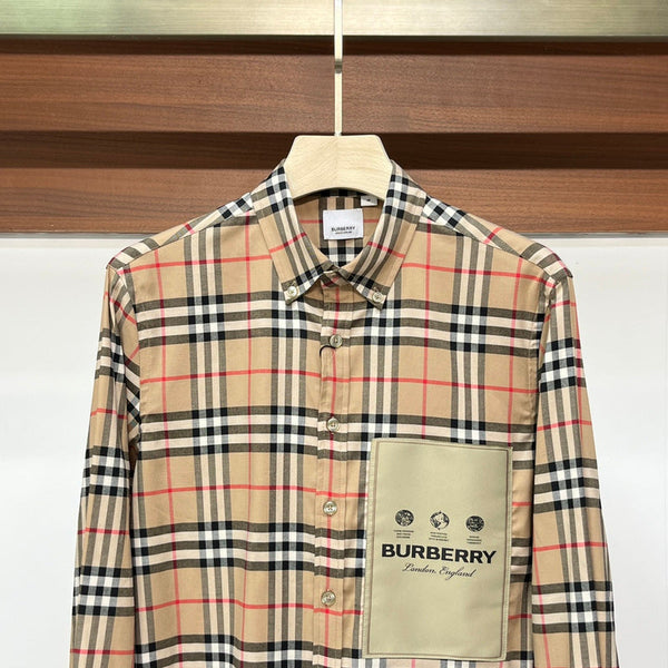 Back view of Burberry luxury piece style No.052