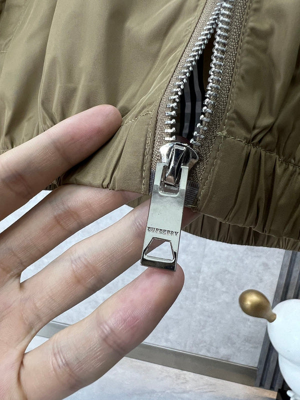 Texture and finish detail of Burberry luxury piece style No.408