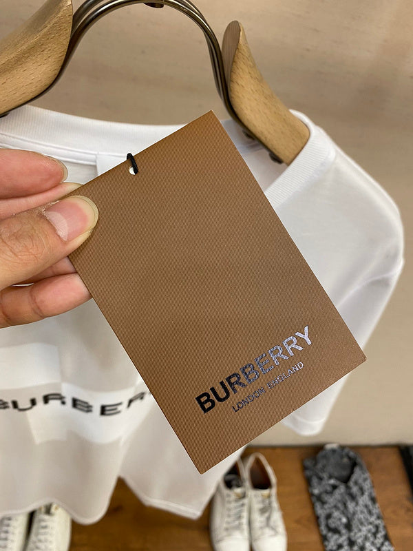 Side profile view of Burberry luxury piece style No.296