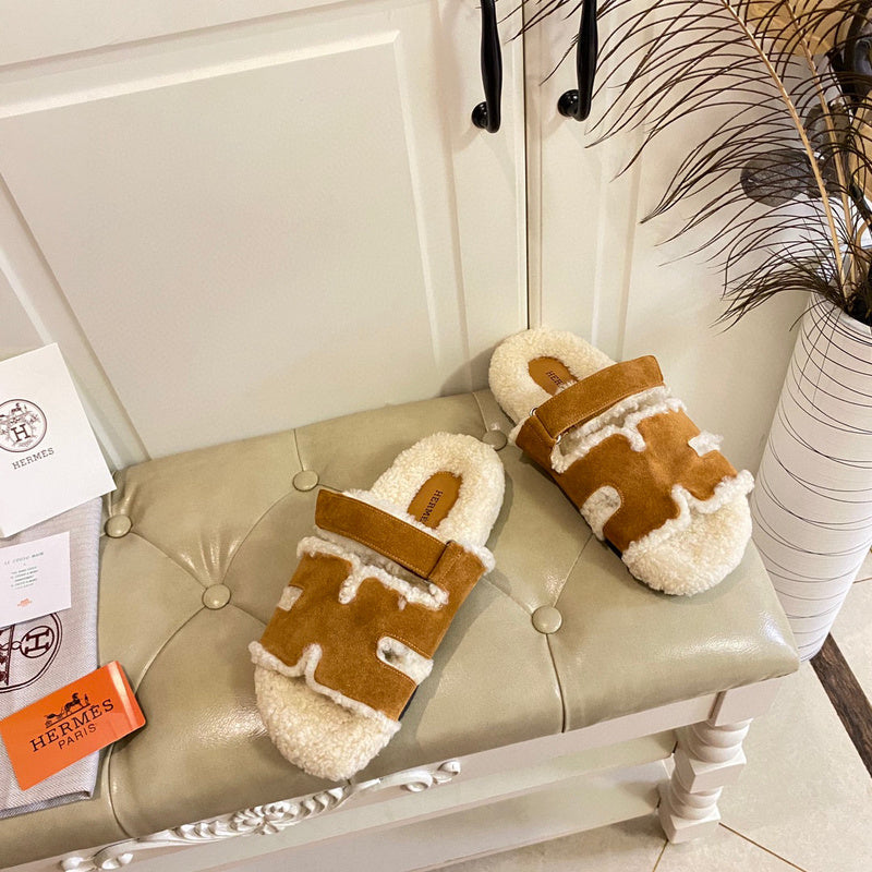 Hermes sandals Style 222 - top view showing design
