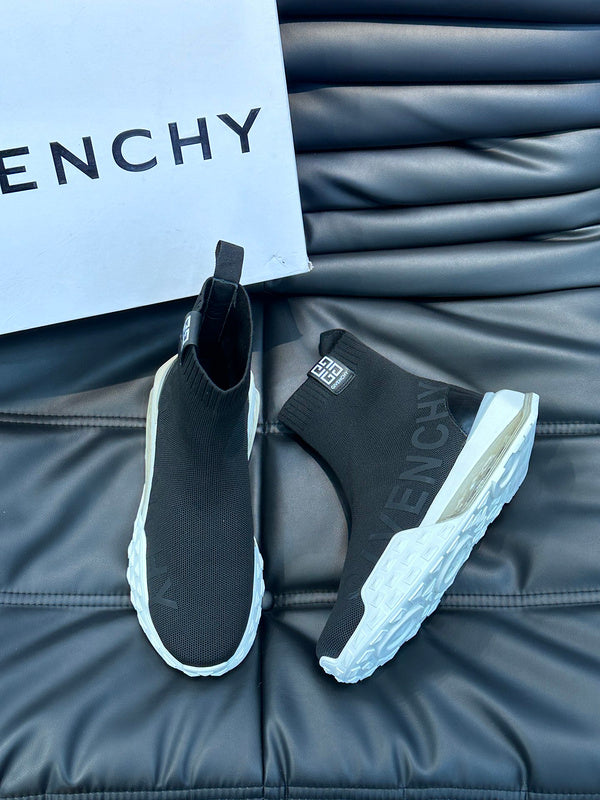 Givenchy shoes Style 177 - sole and craftsmanship detail