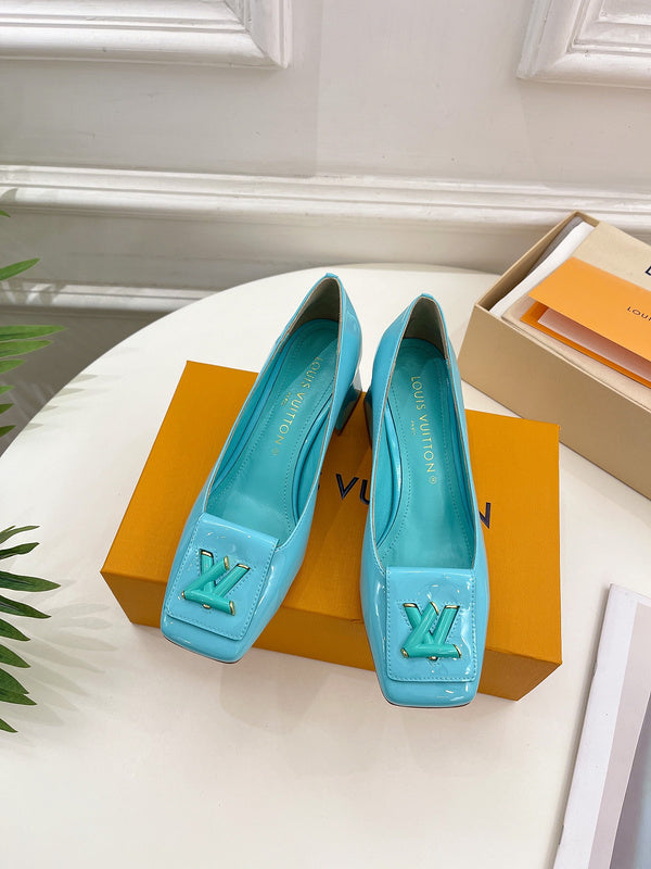 Louis Vuitton shoes Style 302 - additional angle view