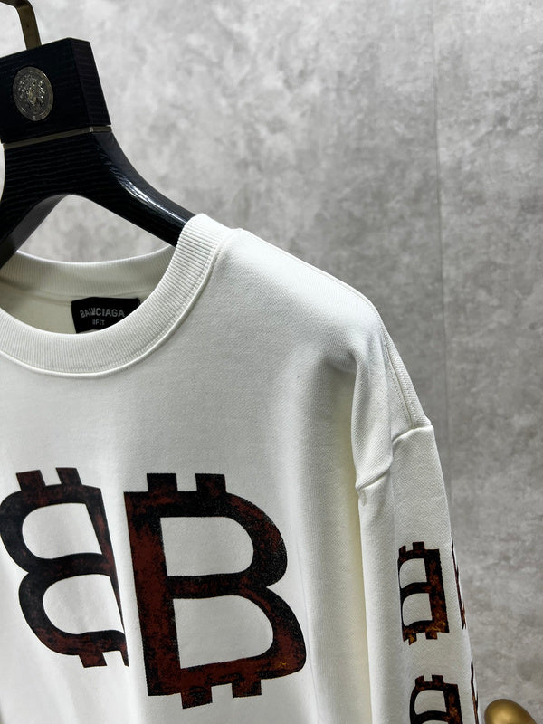 Three-quarter angle view of Balenciaga luxury piece style No.114
