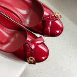Side profile view of Louis Vuitton luxury piece style No.166