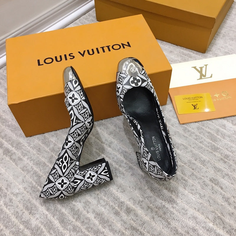Louis Vuitton Tan Combat Boots - Close-Up Texture View