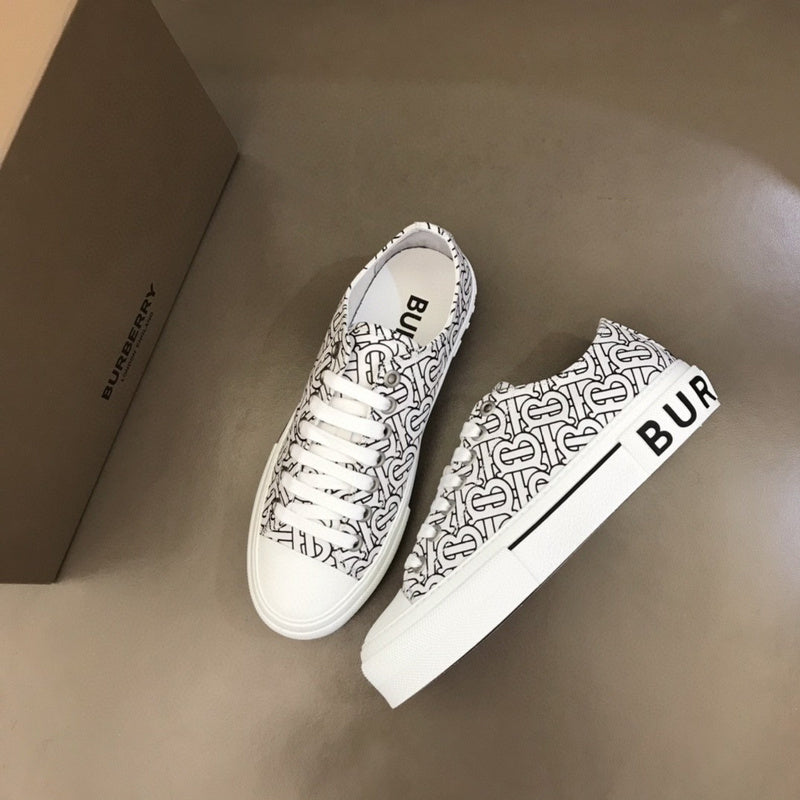 Burberry Burgundy Low-Top Sneakers - Toe Detail View