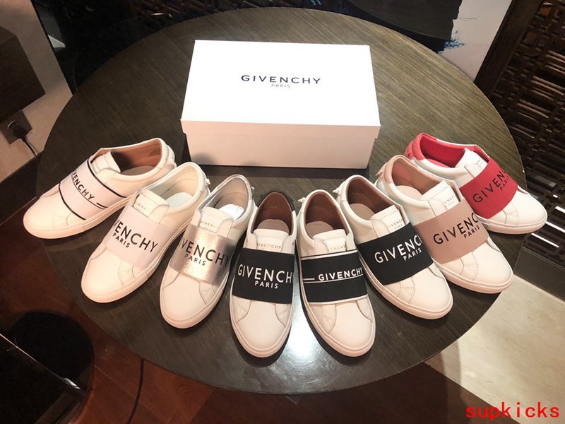 Givenchy shoes Style 085 - logo and branding close-up