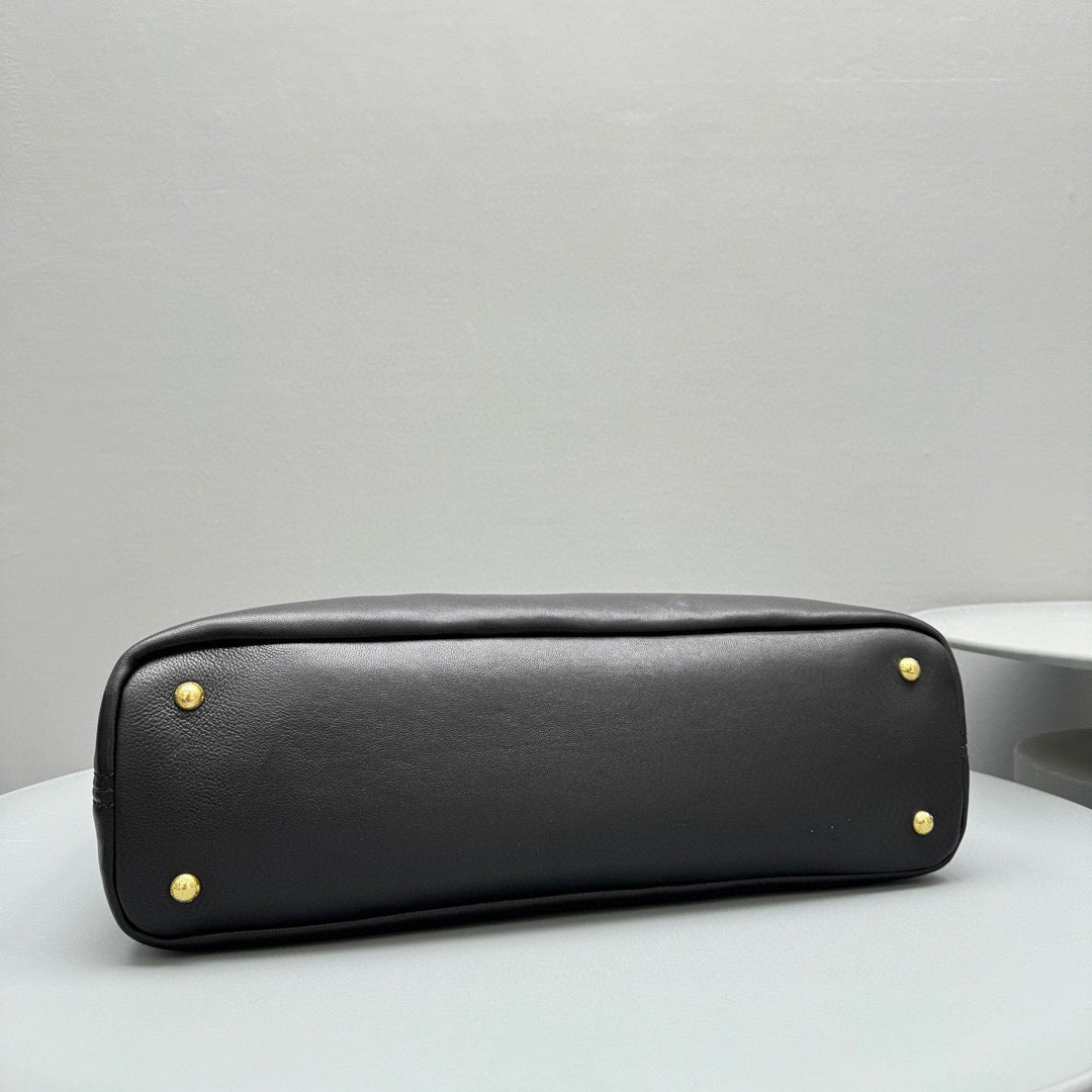 Bags- Miu M Aventure Nappa Leather Bag Elegant Everyday Designer Handbag