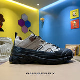 Burberry shoes Style 203 - packaging and accessories