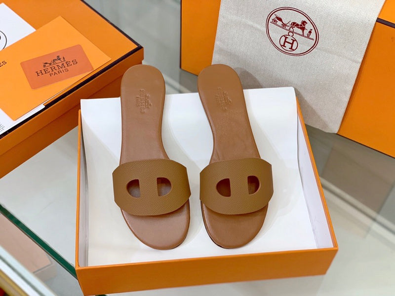 Hermès Nude Classic Ballet Flats - Front View