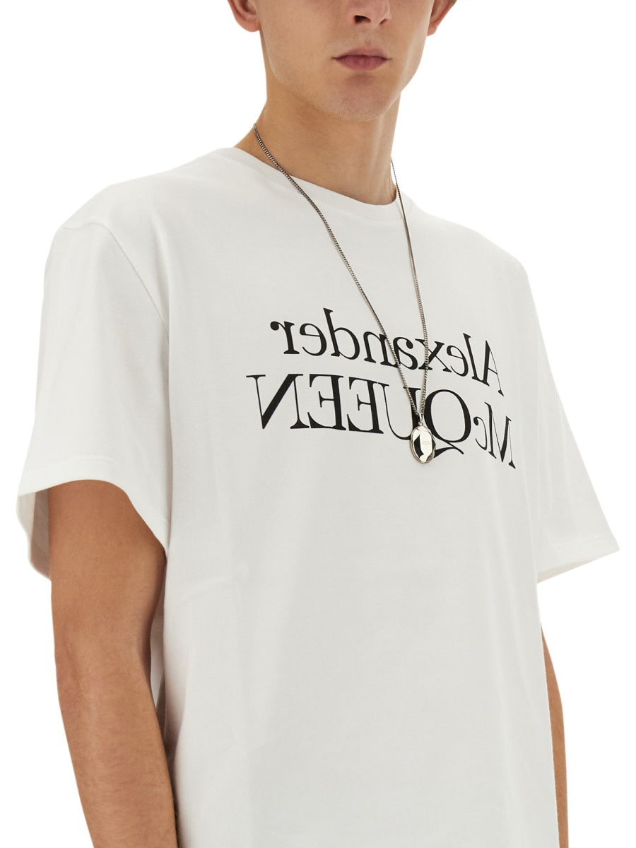 Alexander McQueen T-Shirts? Alexander Mcqueen Men T-Shirt With Logo Casual Everyday Designer Tee
