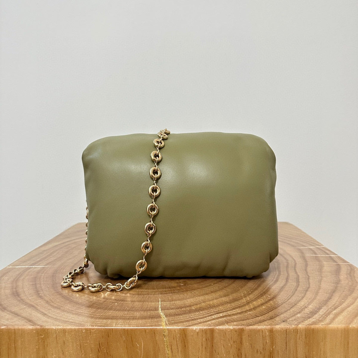 Bags- Loew Puffer Goya Bag Elegant Everyday Designer Handbag