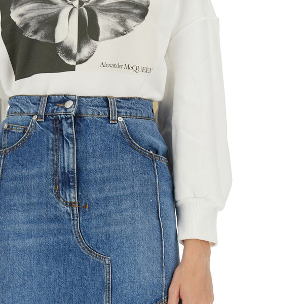 Close-up of Alexander McQueen sweaters & pullovers hardware and fine stitching