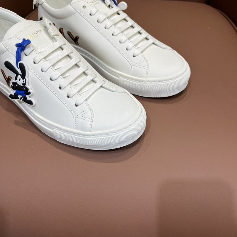 Givenchy shoes Style 090 - side profile detail