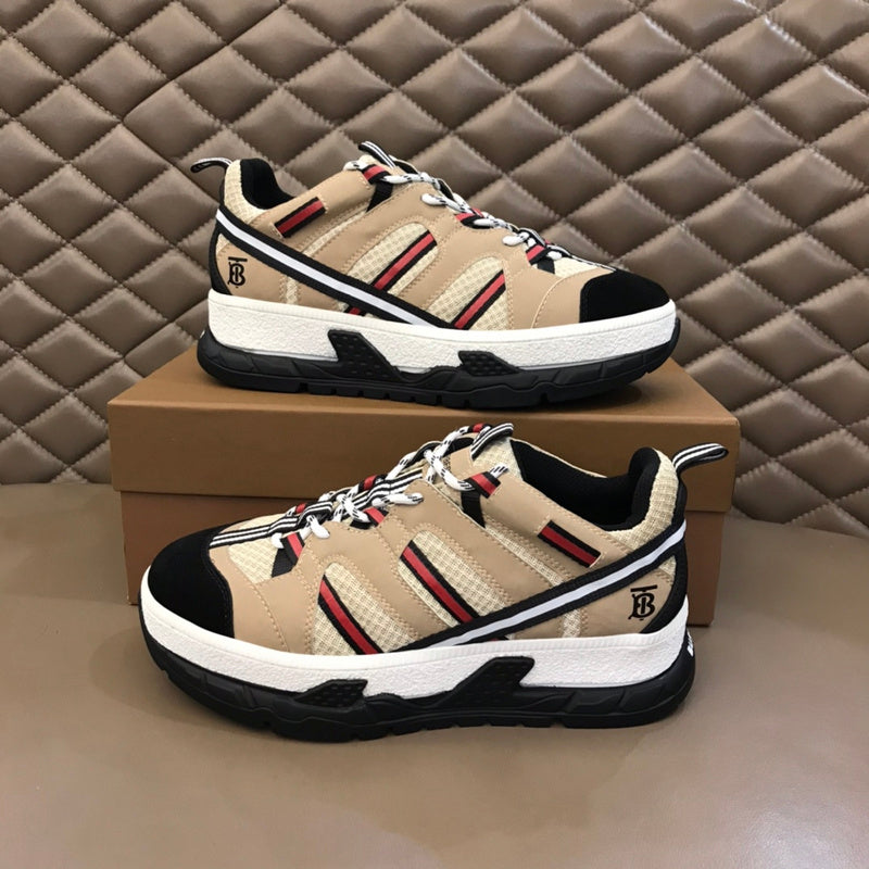 Burberry shoes Style 121 - logo and branding close-up