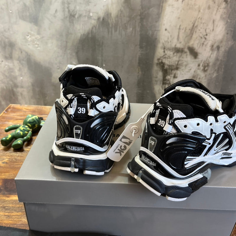 Balenciaga shoes Style 034 - logo and branding close-up