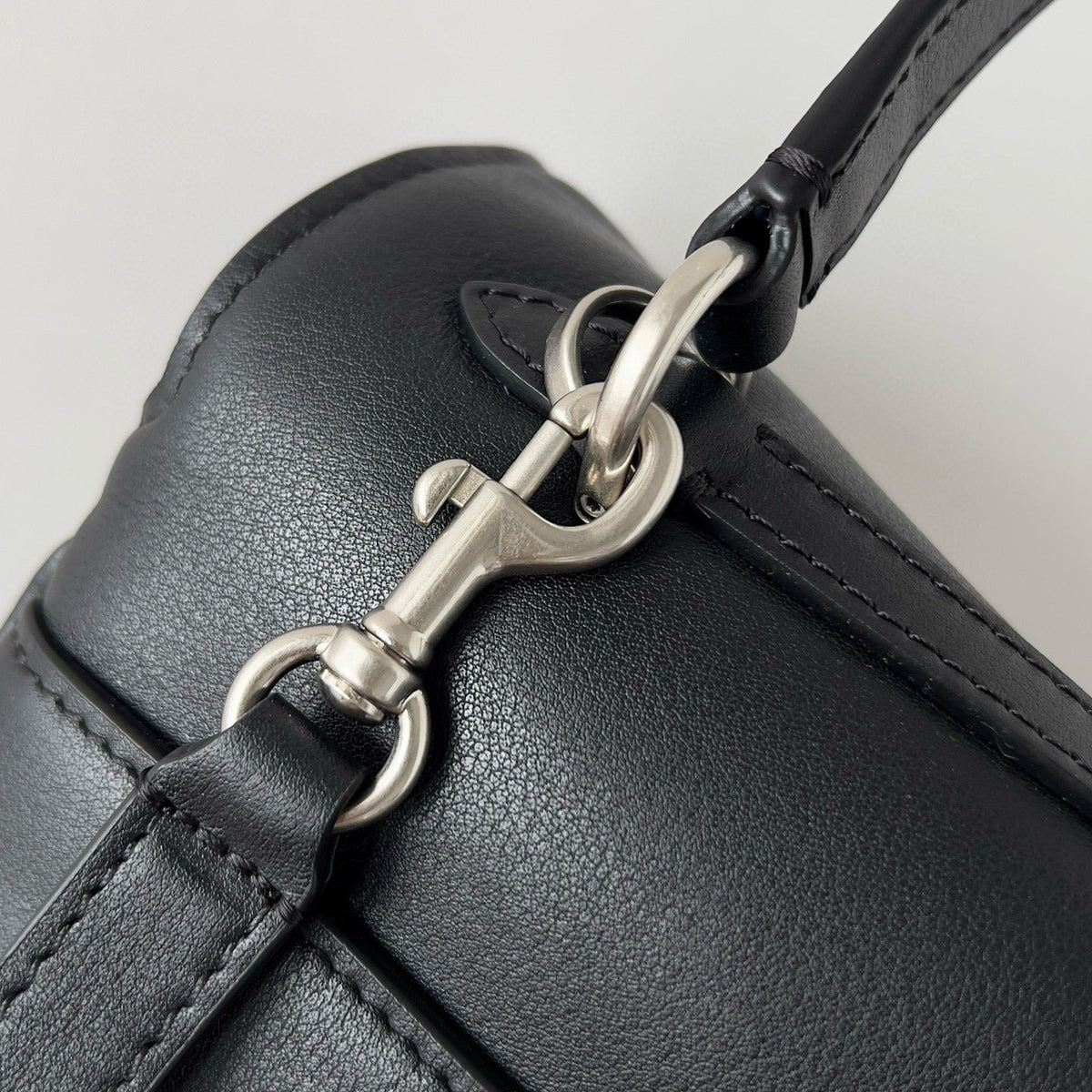 Bags- Bal Medium Rodeo Bag Elegant Everyday Designer Handbag