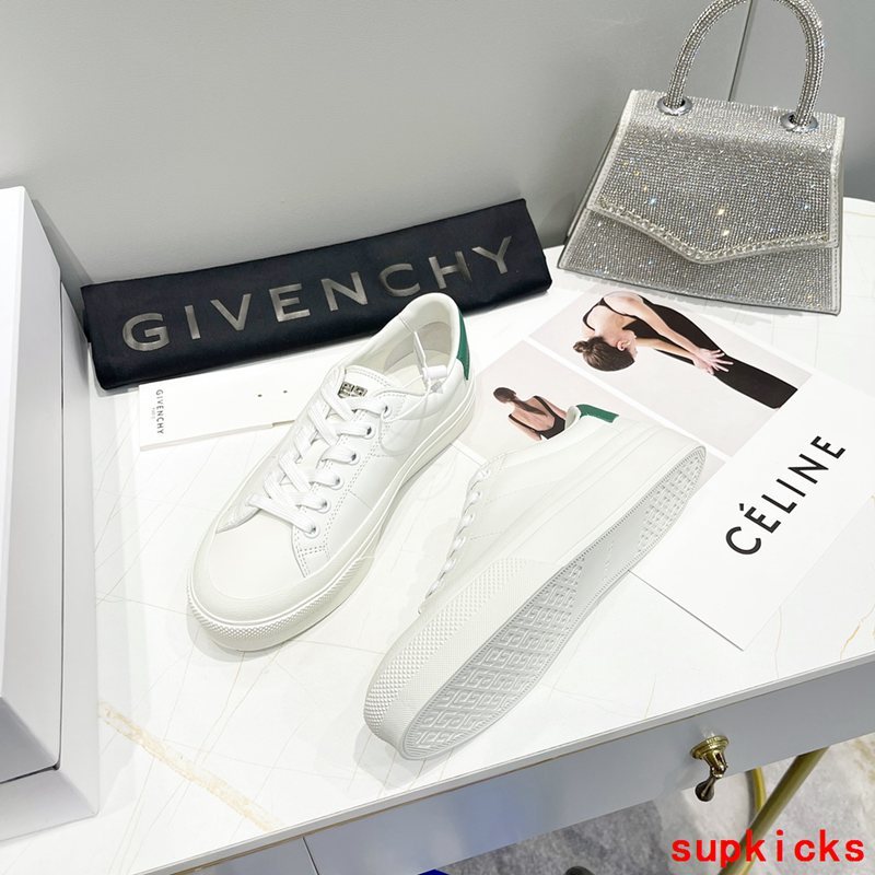 Givenchy shoes Style 091 - packaging and accessories