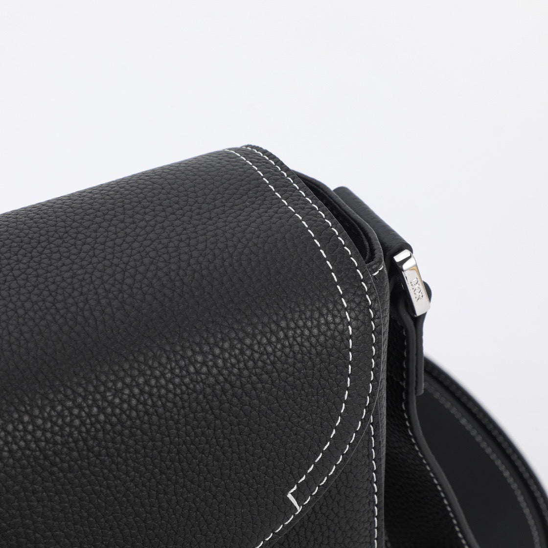 Dior Bags- Dior Saddle Messenger Bag Elegant Everyday Designer Handbag