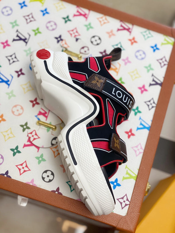 Side profile view of Louis Vuitton luxury piece style No.114