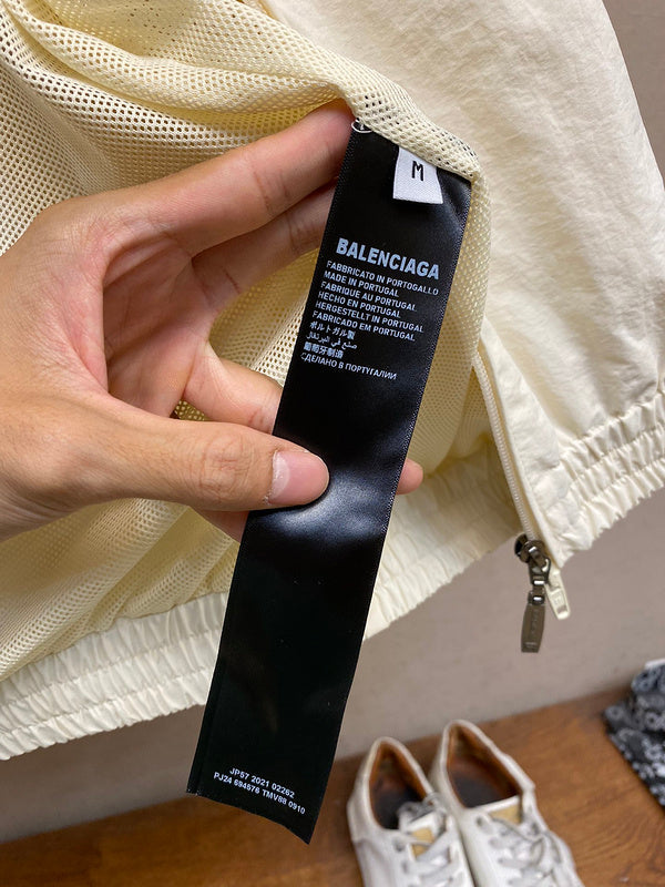 Styling view of Balenciaga luxury piece style No.219