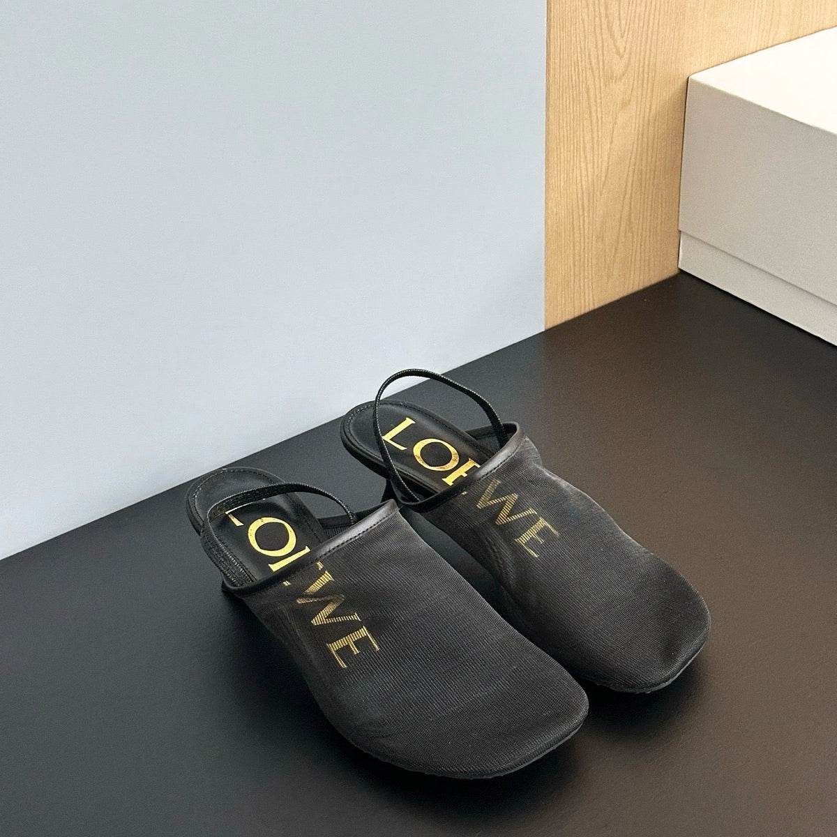Shoes- Loew Heels Premium Designer Casual Shoes