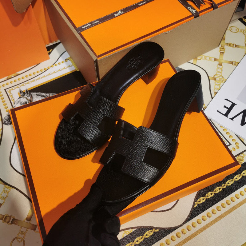 Hermes sandals Style 019 - back heel detail